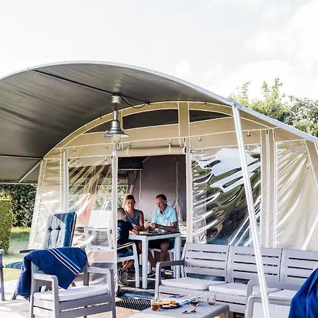אוהל מפואר Country Camp Echternacherbrueck Echternacherbruck