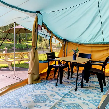 Country Camp Echternacherbrueck Lüks kamp alanı *