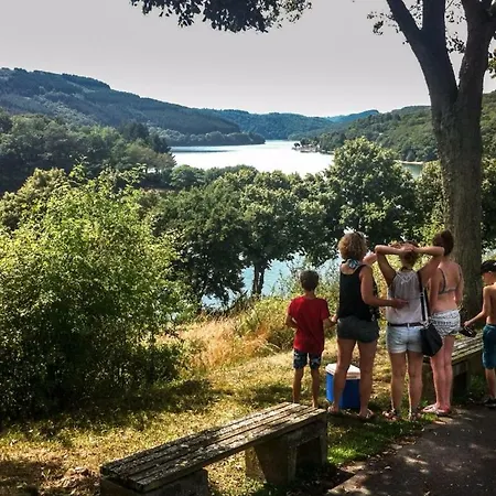 אוהל מפואר Country Camp Echternacherbrueck *