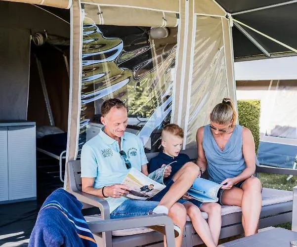 Country Camp Echternacherbrueck Lüks kamp alanı *