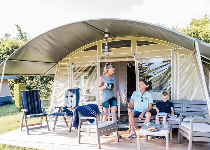 Lüks kamp alanı Country Camp Echternacherbrueck *